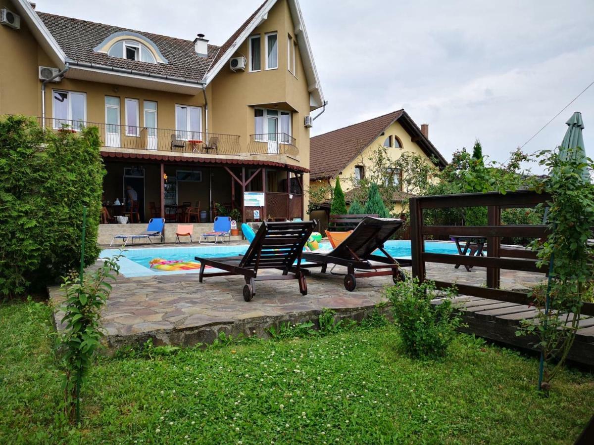 Pensiunea Full Târgu-Mureş Extérieur photo
